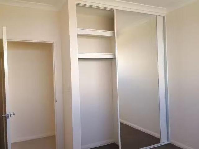 Nice 18A Barbary Road, High Wycombe, WA 6057