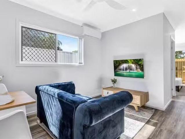 Deal! 190 Sibley Road, Wynnum West, QLD 4178
