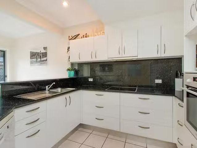 Just in! 19/14 Wilpark Crescent, Currumbin Waters, QLD 4223