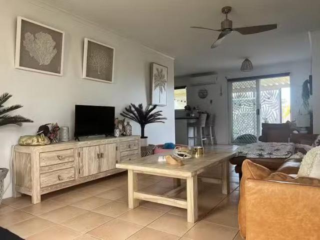Rental! 192 Kingfisher Parade, Toogoom, QLD 4655