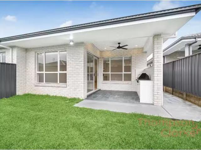 For Rent! 19 Caputar Way, Lochinvar House for rent Listed by.