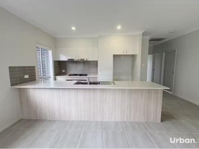 Unique 1/9 Font Hill, Farley House for rent Listed by Urban R.