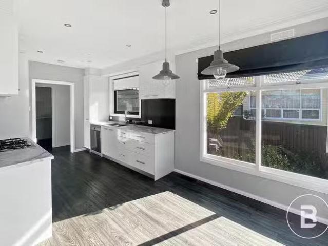 Nice 19 Harbour Drive, Sebastopol, VIC 3356