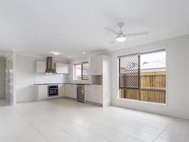 Nice 19 Holland Street, Bellbird Park, QLD 4300