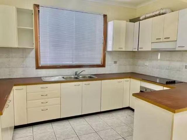 Nice 19 Kiora Street, Canley Heights, NSW 2166