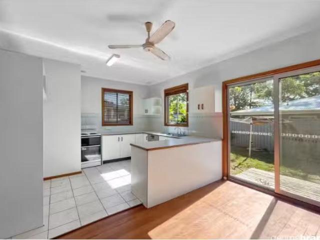 Rental! 19 Melbourne Avenue, Umina Beach House for rent Liste.