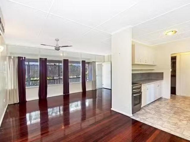 Just in! 19 Parry Street, Belgian Gardens, QLD 4810
