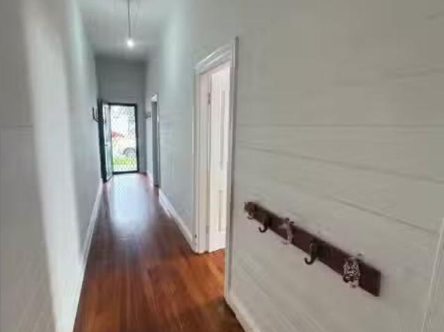 Cheap 19 Robertson Street, Carrington House for rent Listed b.
