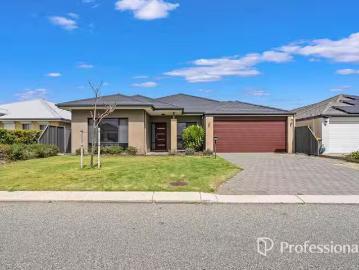 Cozy 19 Summerville Boulevard, Caversham, WA 6055