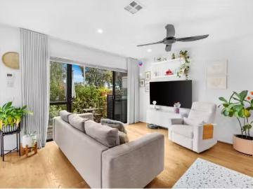 Watson, Kenny, Yass Valley, Victoria - Air conditioning