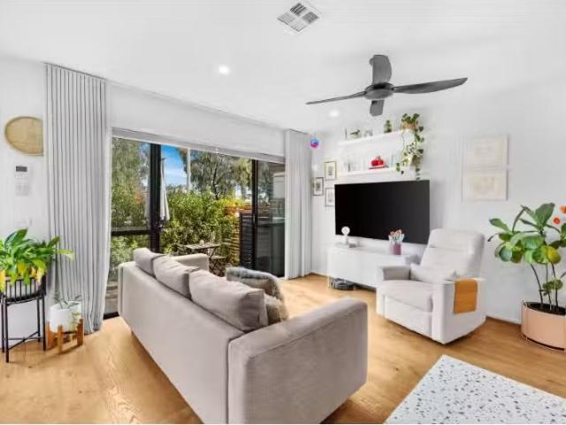 For Rent! 19A Negus Crescent, Watson Townhouse for rent Liste.