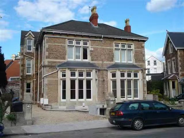 Charming 1 BA 1 bedroom apartment for rent in Garden Flat, Hur.