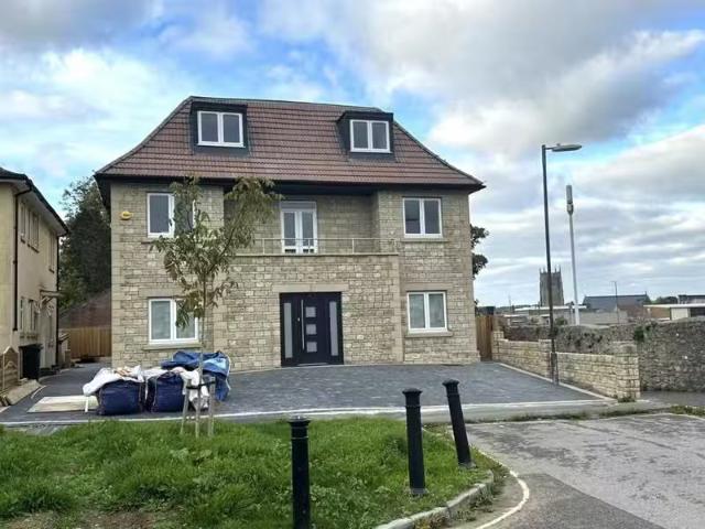Unique 1 BA 1 bedroom apartment for rent in Mayfields, Keynsha.