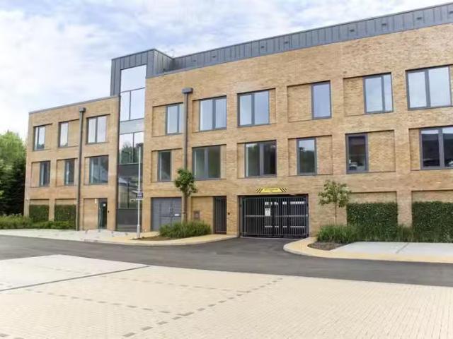 Nice 1 BA 1 bedroom apartment for rent in Riber View, Matlock.