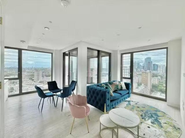 Nice 1 BA 1 bedroom apartment for rent in The Arc, 225 City Ro.