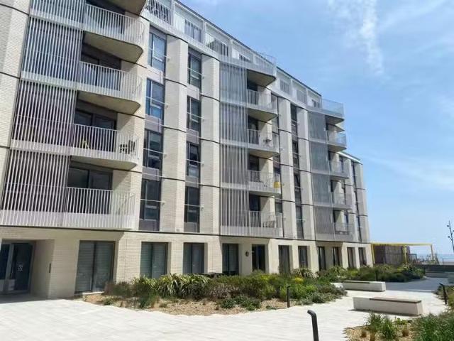New 1 BA 1 bedroom flat for rent in Brighton Road, Worthing, B.