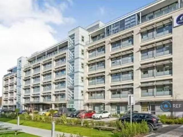 Cheap 1 BA 1 bedroom flat for rent in Edinburgh House, Harlow.