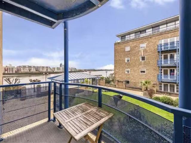Unique 1 BA 1 bedroom flat for rent in Jardine Road, Limehouse.