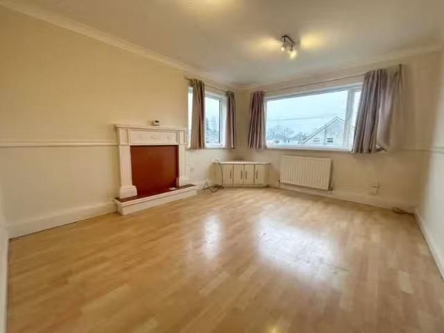Rental! 1 BA 1 bedroom flat for rent in Warwick Road, Sparthor.