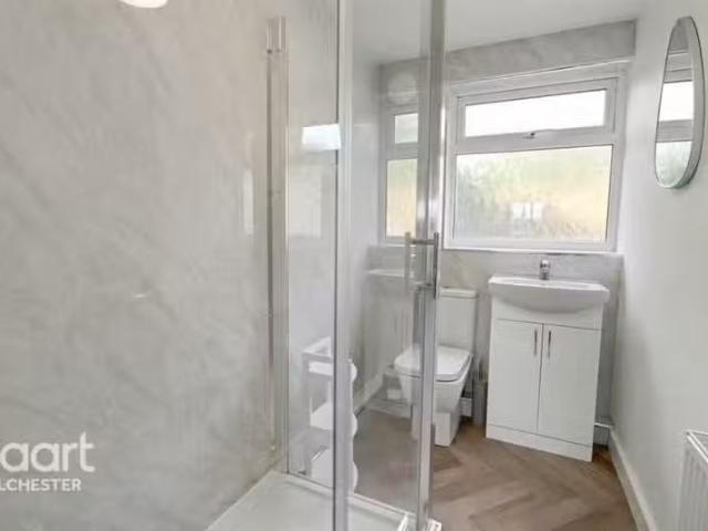 Just in! 1 BA 1 bedroom house share for rent in Hugh partson R.