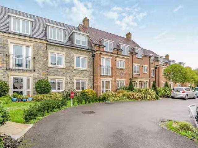 Cheap 1 BA 1 bedroom retirement property for rent in St Athelm.