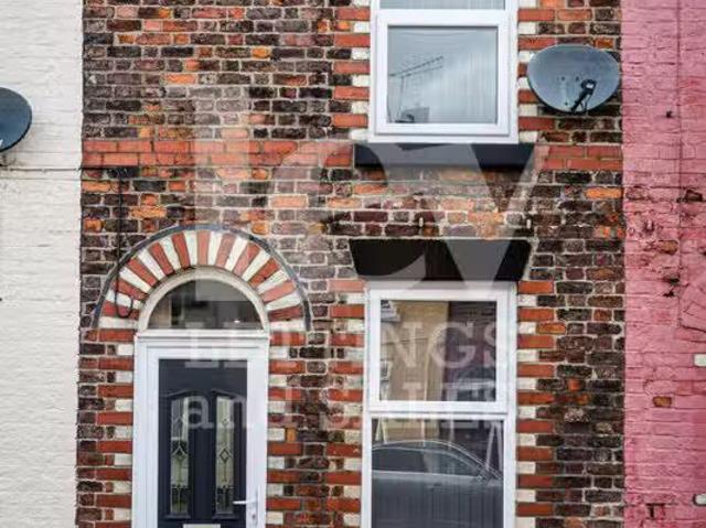 Cheap 1 BA 2 bedroom terraced house for rent in 29 Bala Street.