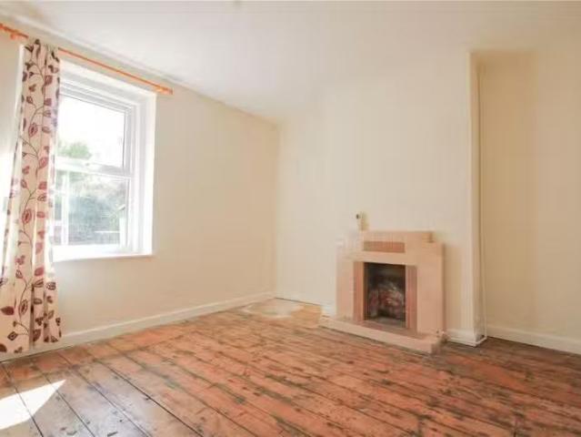 For Rent! 1 BA 2 bedroom terraced house for rent in Bellevue P.