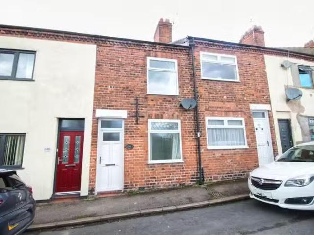 Rental! 1 BA 2 bedroom terraced house for rent in Greenall Roa.