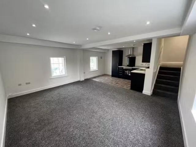 Deal! 1 BA 2 bedroom apartment for rent in Chapelgate, Retford.
