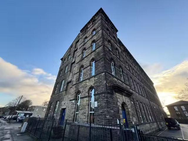 Just in! 1 BA 2 bedroom apartment for rent in Waterfield Mill.