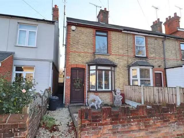 Rental! 1 BA 2 bedroom end of terrace house for rent in Bradfo.