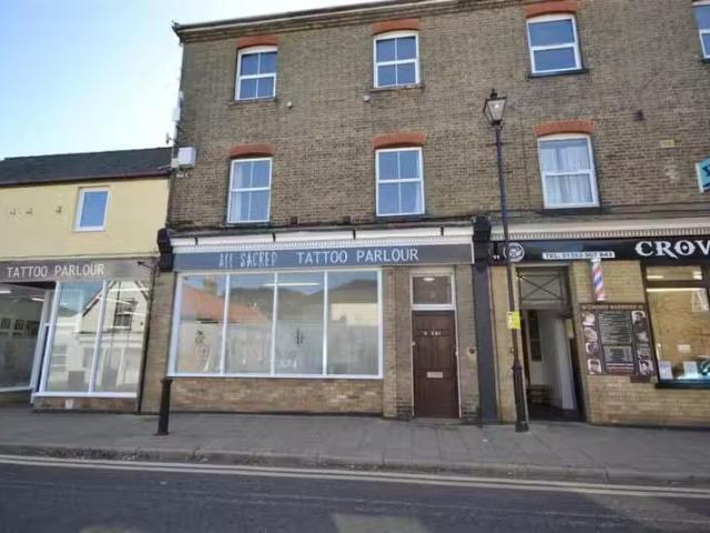 Rental! 1 BA 2 bedroom flat for rent in Main Street, Littlepor.