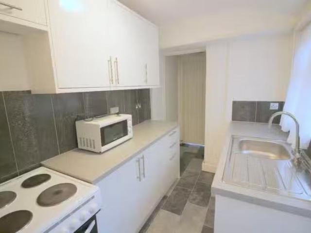 Unique 1 BA 2 bedroom flat for rent in Ducketts Road, Dartford.