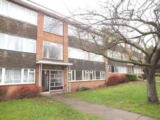 Nice 1 BA 2 bedroom flat for rent in Glyne Court, Fawdry Close.