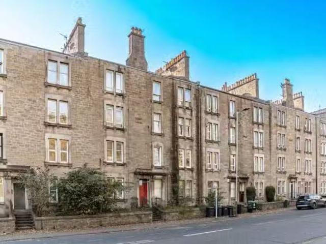 New 1 BA 2 bedroom flat for rent in Lochee Road, West End, Dun.