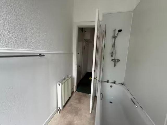 Unique 1 BA 2 bedroom flat for rent in Perth Road, Dundee, DD2