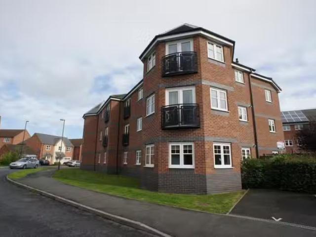 New 1 BA 2 bedroom flat for rent in Welland Road, Hilton, Derb.