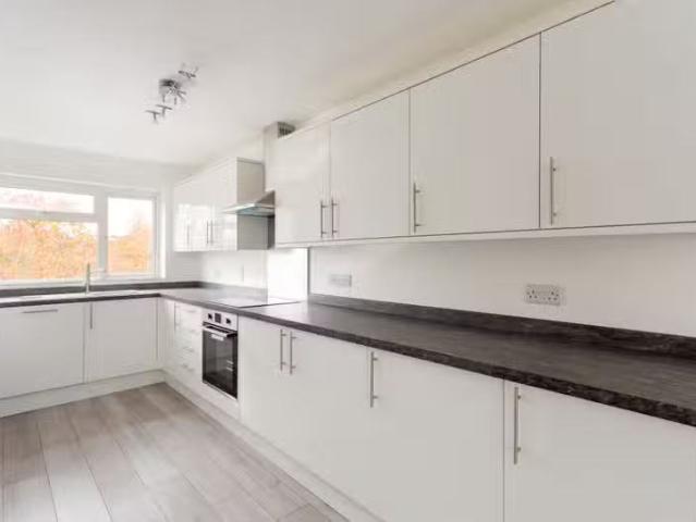 New 1 BA 2 bedroom property to let in Princes Court, Princes R.