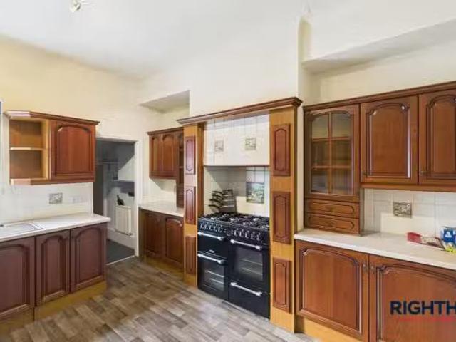 Rental! 1 BA 2 bedroom semi detached house for rent in Hutton.