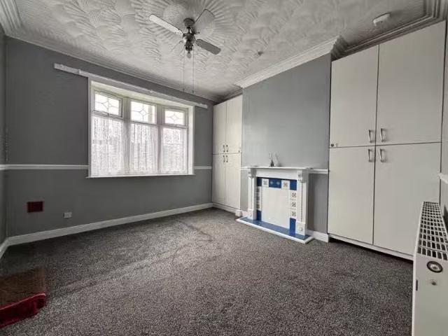 For Rent! 1 BA 3 bedroom terraced house for rent in Trinity Ro.