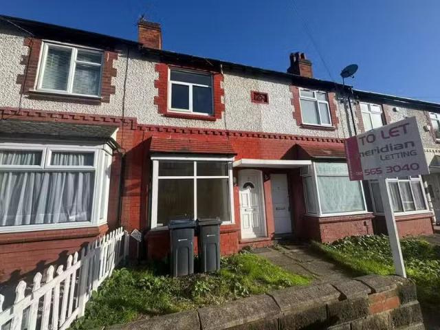 Deal! 1 BA 3 bedroom terraced house for rent in Westbury Road.