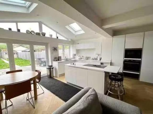 Deal! 1 BA 3 bedroom terraced house for rent in Beck Way, Beck.