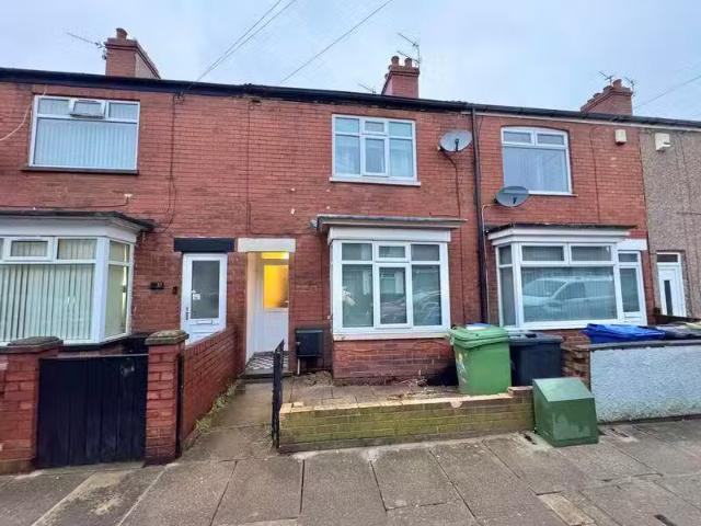 Rental! 1 BA 3 bedroom terraced house for rent in Lawson Avenu.
