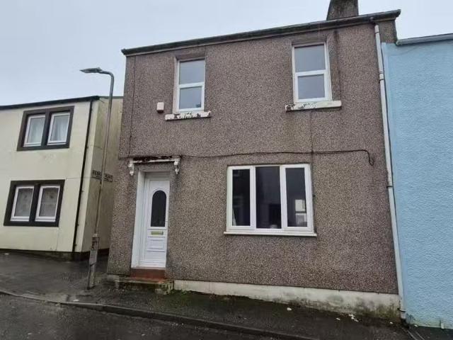 Deal! 1 BA 3 bedroom terraced house for rent in person Street.