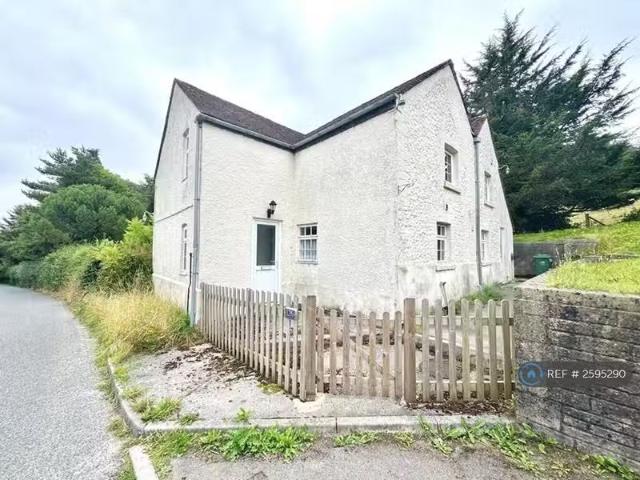 Charming 1 BA 3 bedroom detached house for rent in bird Road.