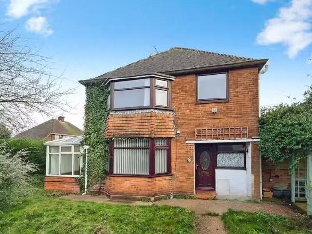 Just in! 1 BA 3 bedroom detached house for rent in Middlefield.