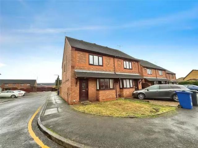 Nice 1 BA 3 bedroom semi detached house for rent in Orchard Pa.
