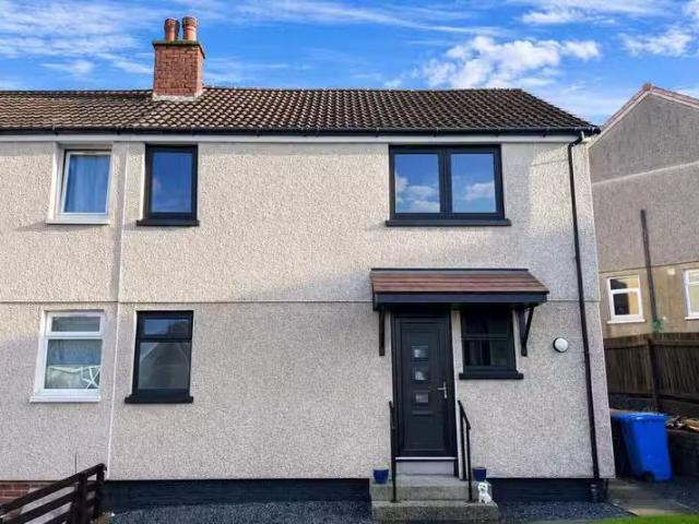New 1 BA 3 bedroom semi detached house for rent in Laburnam Av.