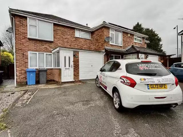 New 1 BA 3 bedroom semi detached house for rent in Links Close.