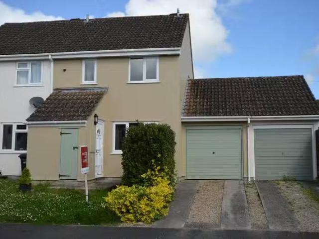 For Rent! 1 BA 3 bedroom semi detached house for rent in St Me.